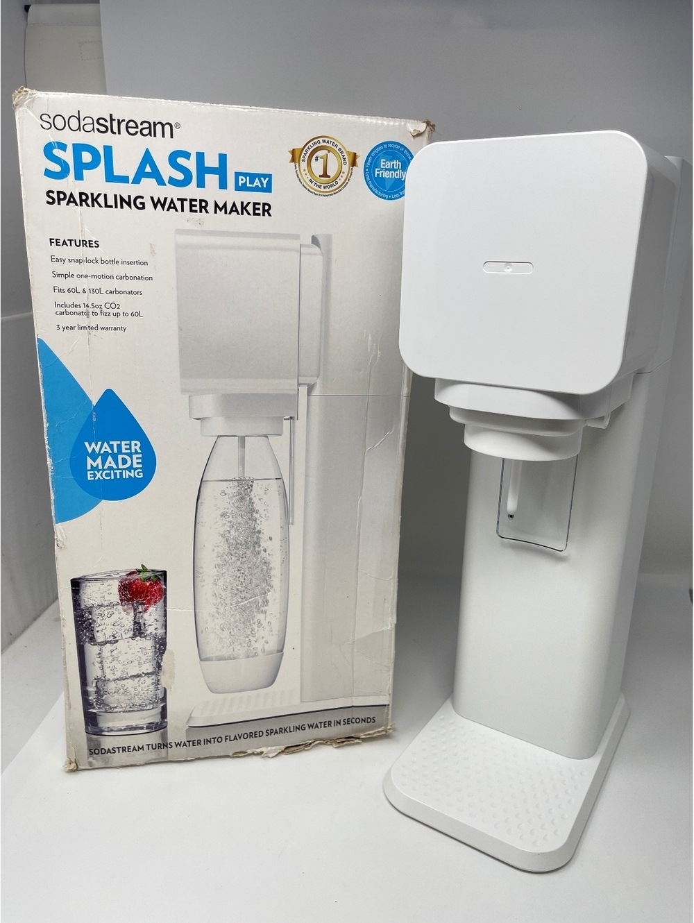 SodaStream Splash Play Sparkling Water Maker White Machine Soda Carbonator
